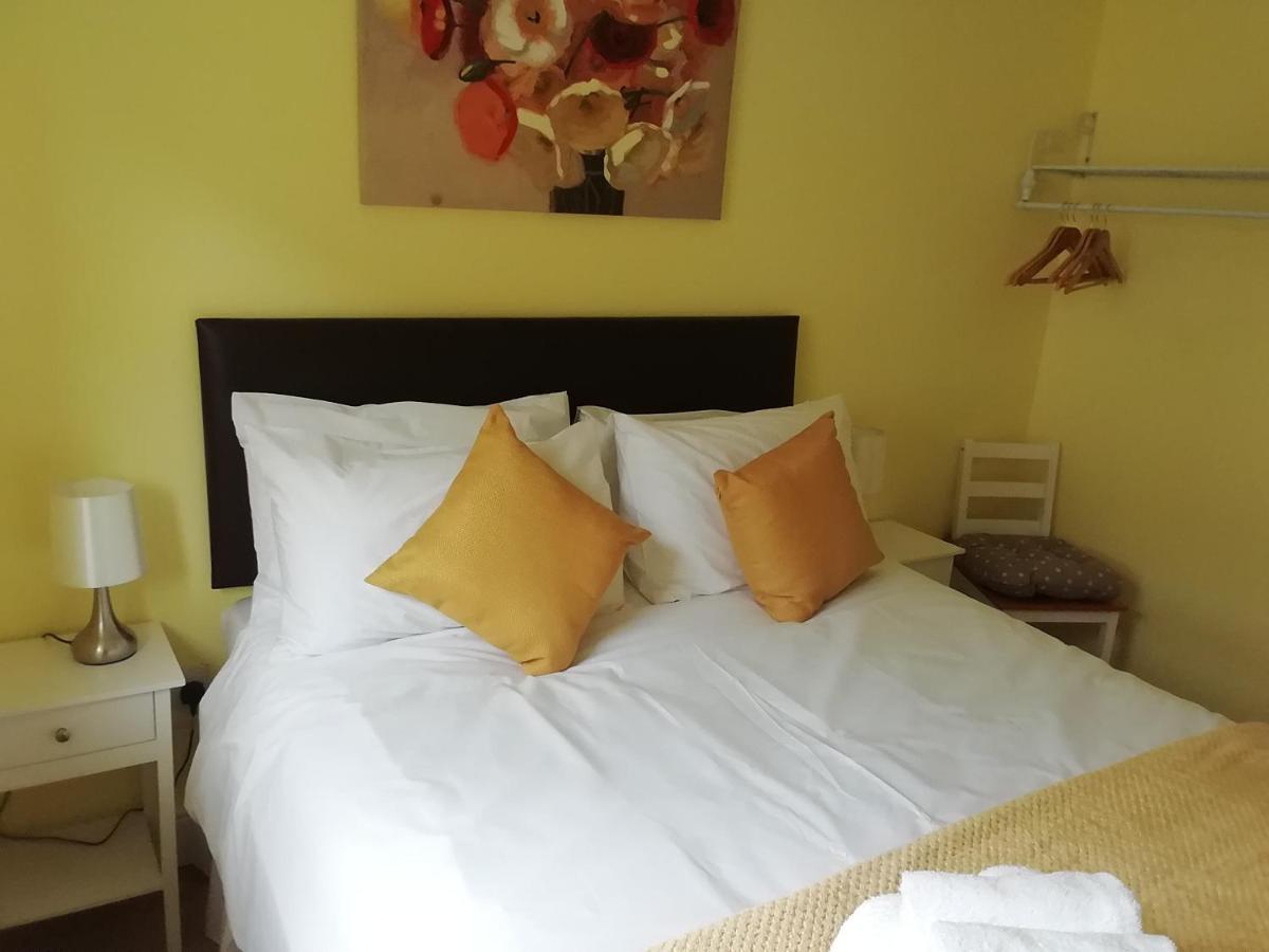Wilma'S Guest House Dundonnell Bagian luar foto
